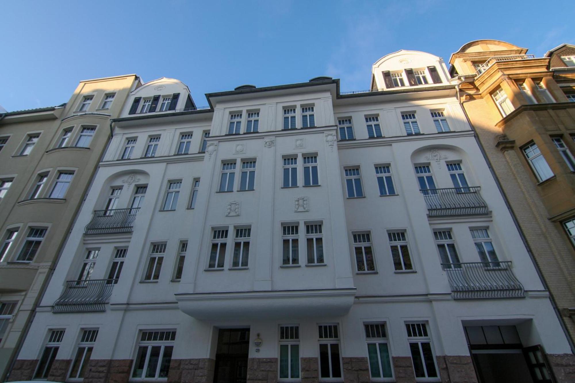 Premium Quartier Clara , Karl Und Fritz Auf Dem Kassberg Mit Eigenem Stellplatz Apartment Chemnitz Bilik gambar