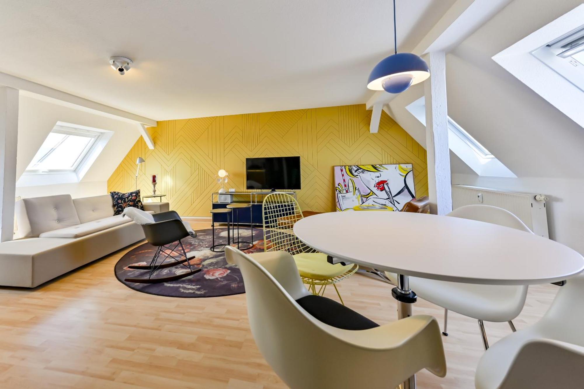 Premium Quartier Clara , Karl Und Fritz Auf Dem Kassberg Mit Eigenem Stellplatz Apartment Chemnitz Bilik gambar