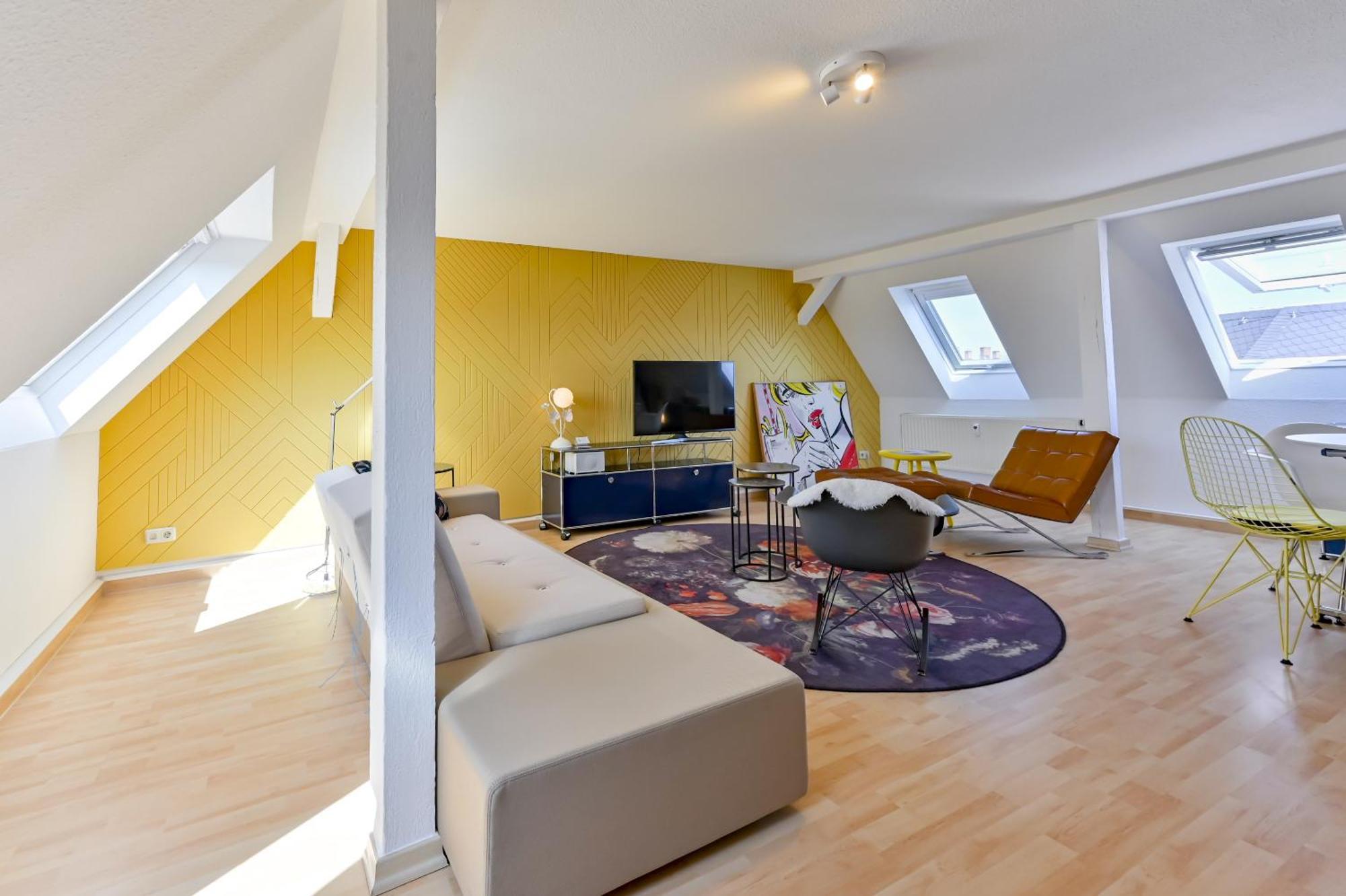 Premium Quartier Clara , Karl Und Fritz Auf Dem Kassberg Mit Eigenem Stellplatz Apartment Chemnitz Bilik gambar